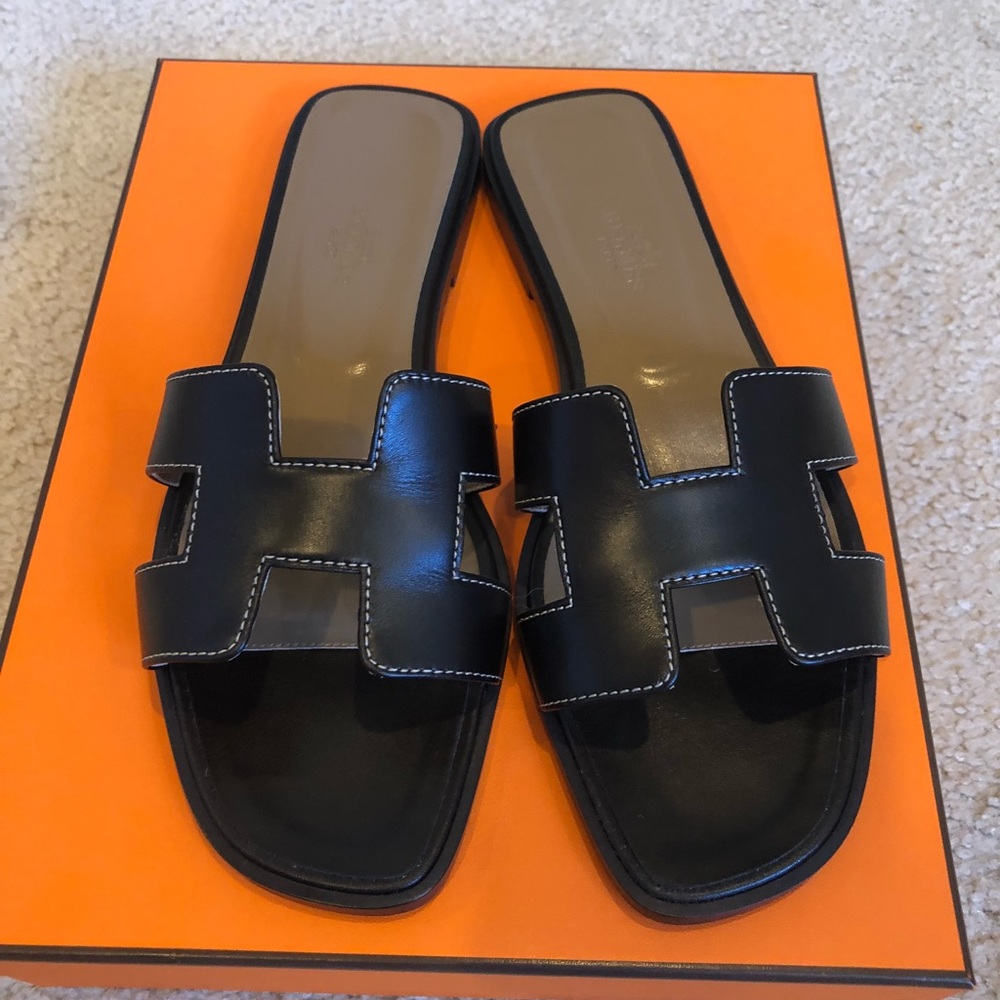 Hermès Oran sandals